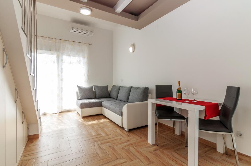 Apartments Lapidem Sukošan 外观 照片