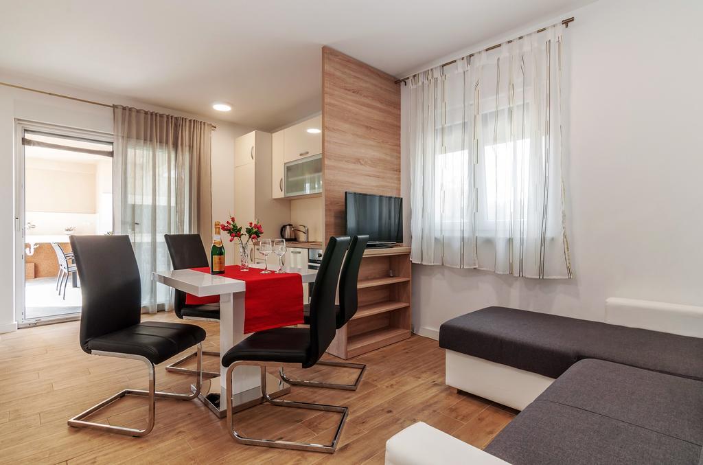 Apartments Lapidem Sukošan 外观 照片