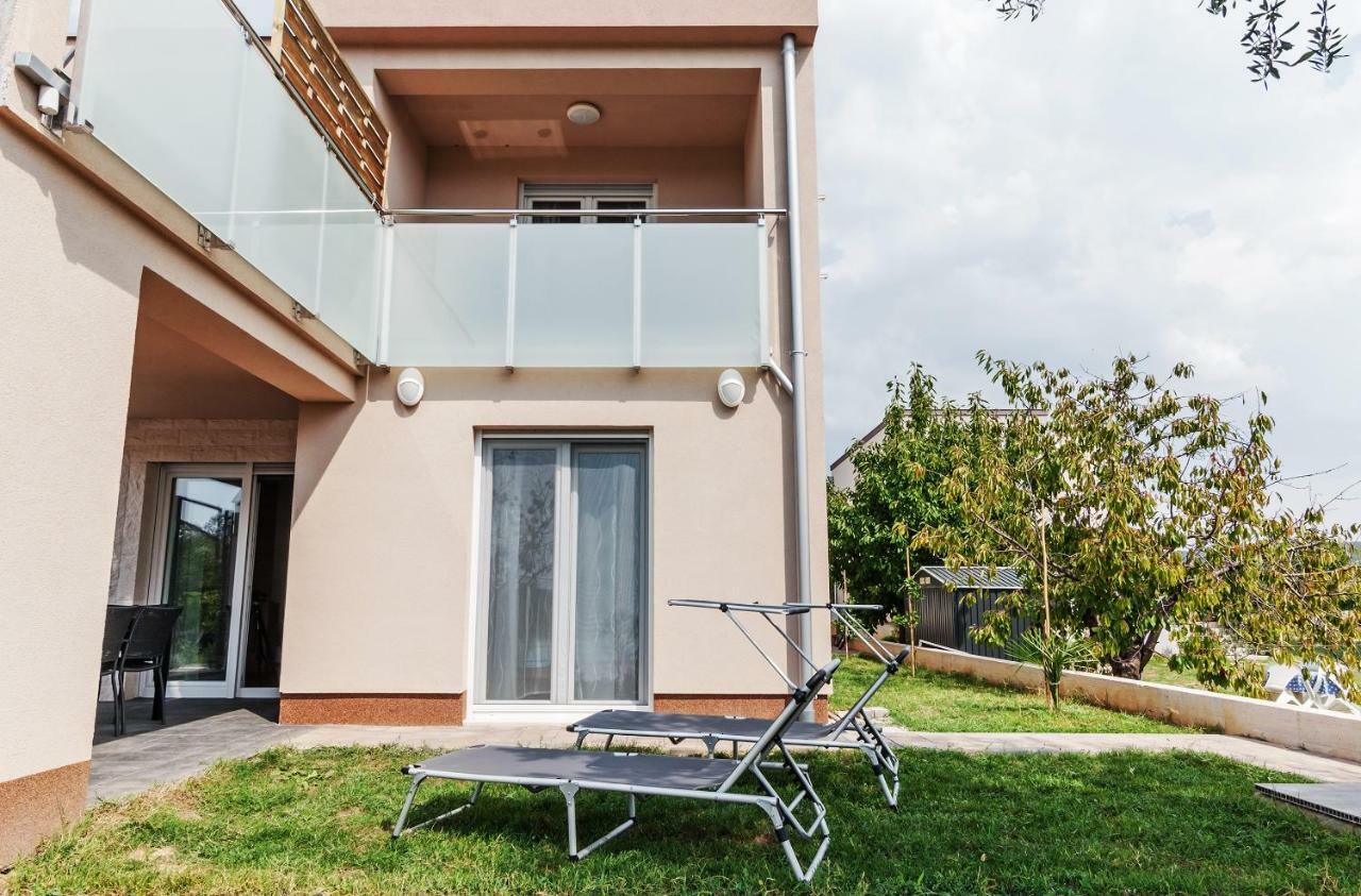 Apartments Lapidem Sukošan 外观 照片
